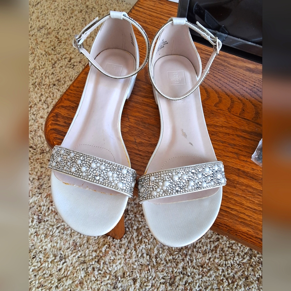 Starlett, 7Medium, Woman's White Rhinestone & Jeweled Flats